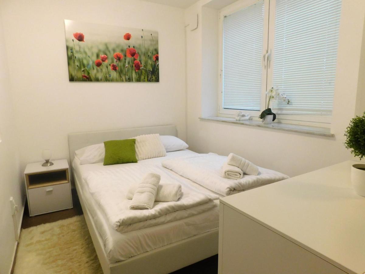 Modern Center Studio Under The Castle - Free Parking Apartment Ljubljana Exterior photo